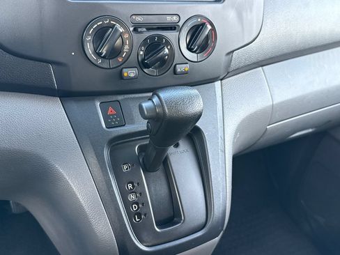 Used 2017 Nissan NV200 SV w/ Technology Package FWD image 22