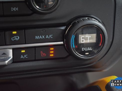 Used 2023 Ford Bronco Badlands image 39