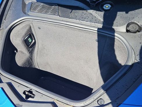 Used 2022 Chevrolet Corvette Stingray Coupe w/ 1LT image 17