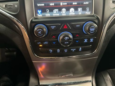 Used 2017 Jeep Grand Cherokee Altitude AWD/4WD image 19
