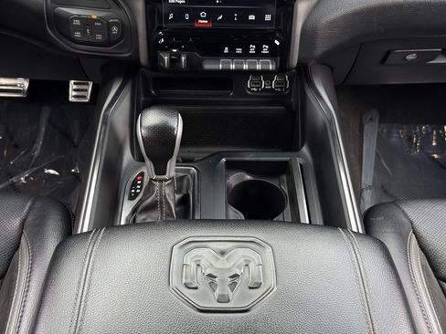 Used 2022 RAM 1500 Laramie image 28