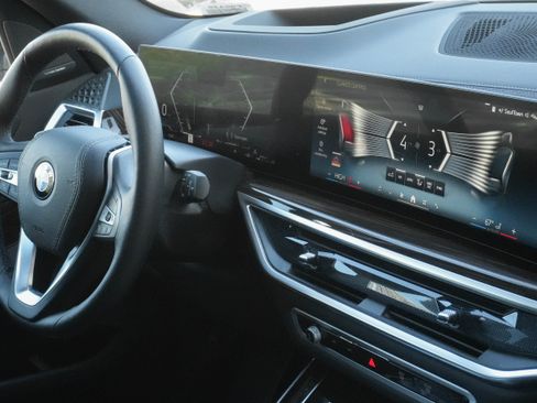 Certified 2026 BMW X5 xDrive40i image 11