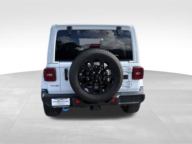 Used 2022 Jeep Wrangler Unlimited Sahara AWD/4WD image 10