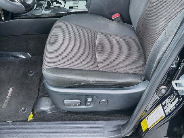 Used 2021 Toyota 4Runner TRD Off-Road AWD/4WD image 19