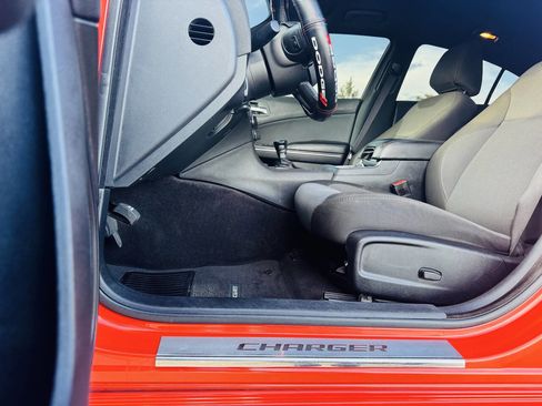Used 2017 Dodge Charger SE w/ Popular Equipment Group RWD image 14
