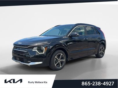 New 2025 Kia Niro SX