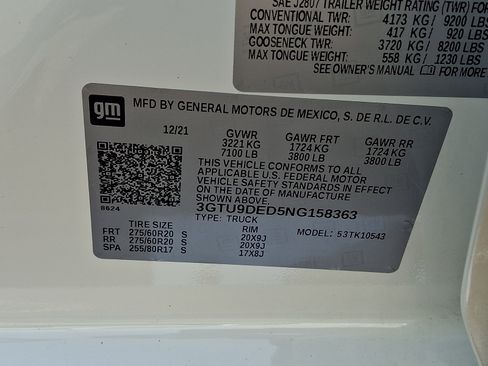 Used 2022 GMC Sierra 1500 SLT w/ SLT Premium Package AWD/4WD image 27