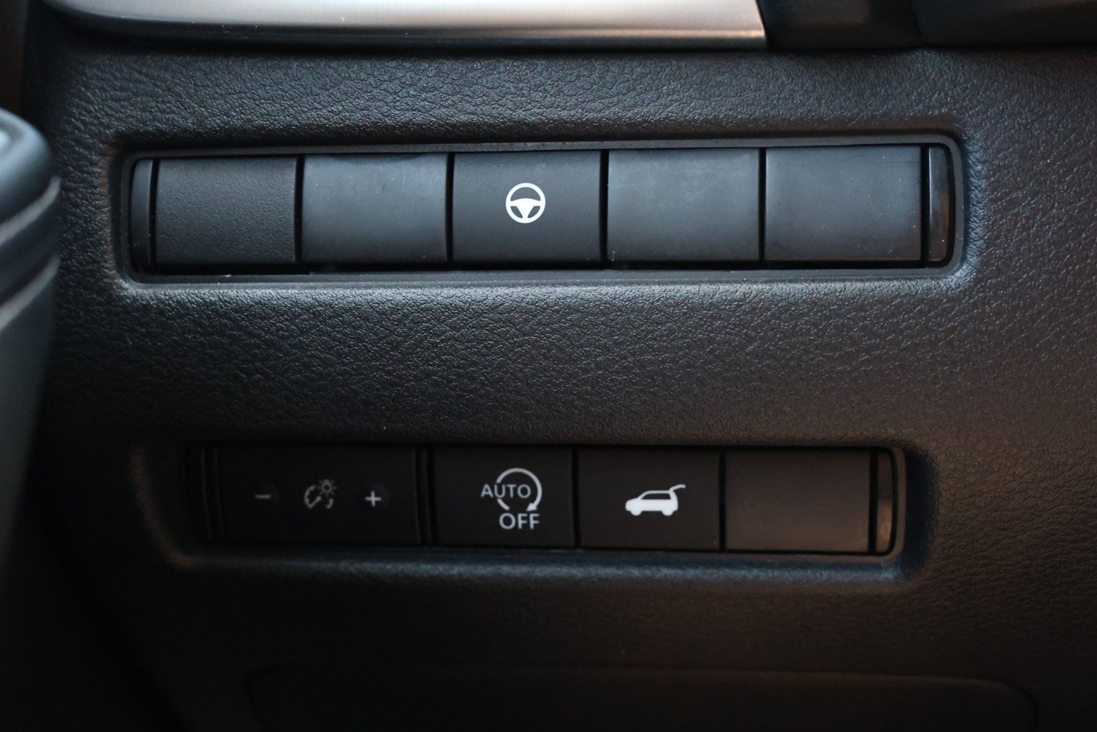 Used 2026 Nissan Rogue SV AWD/4WD image 25