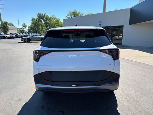 New 2026 Kia Sportage LX AWD/4WD image 9