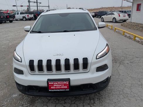 Used 2015 Jeep Cherokee Latitude w/ Cold Weather Group image 8