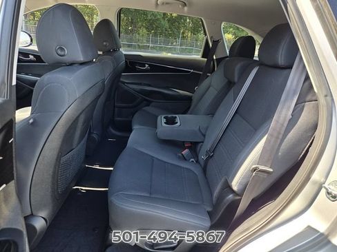 Used 2020 Kia Sorento LX w/ LX I4 Convenience Package FWD image 10