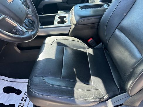 Used 2019 Chevrolet Silverado 2500 LTZ w/ Duramax Plus Package image 38