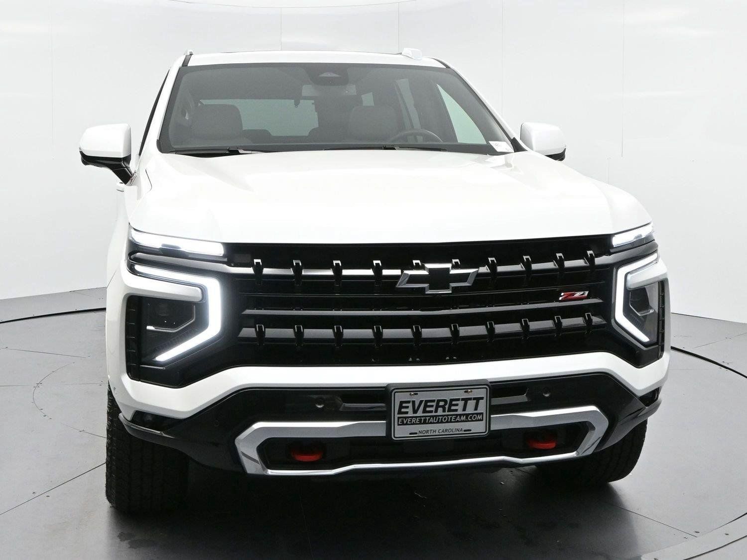 Used 2025 Chevrolet Tahoe Z71 w/ Z71 Off-Road Package AWD/4WD image 2