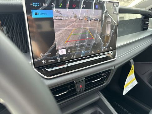 New 2026 Volkswagen Tiguan SE image 22