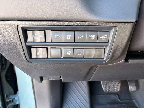 Used 2026 Toyota Tundra Platinum image 21