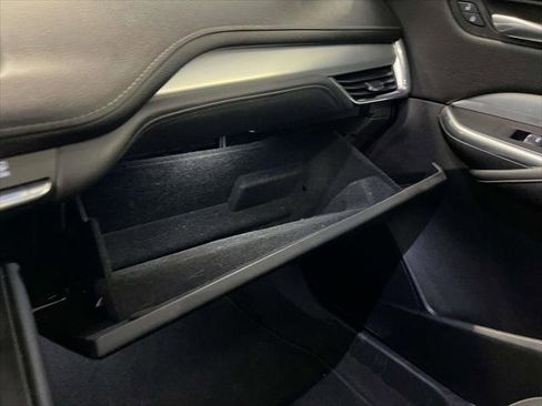 Used 2020 Cadillac XT4 Premium Luxury image 35