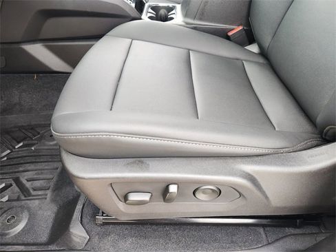 Used 2025 GMC Canyon Elevation w/ Convenience Package image 24