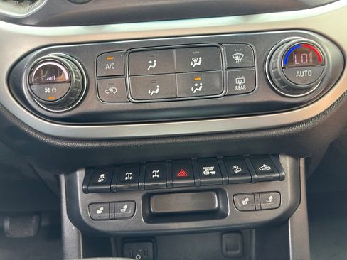 Used 2019 Chevrolet Colorado ZR2 AWD/4WD image 17