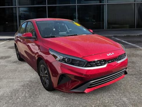 Used 2024 Kia Forte LXS image 2