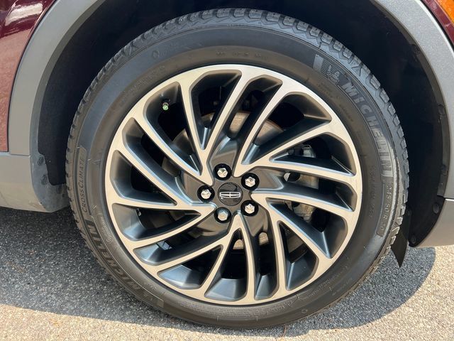 Used 2019 Lincoln Nautilus Reserve AWD/4WD image 14