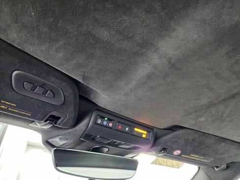 Used 2022 Chevrolet Corvette Stingray Premium Conv w/ Z51 Performance Package image 13