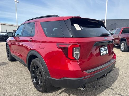 Used 2024 Ford Explorer ST-Line w/ Class IV Trailer Tow Package AWD/4WD image 5