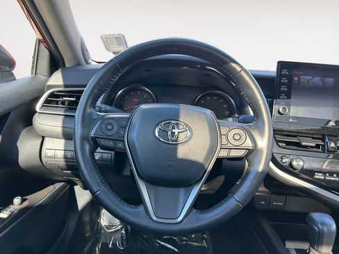 Used 2021 Toyota Camry XSE w/ Navigation Package image 14