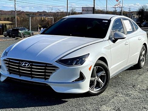 Used 2021 Hyundai Sonata SE w/ Cargo Package image 2