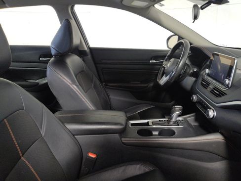 Used 2022 Nissan Altima 2.5 SR FWD image 21