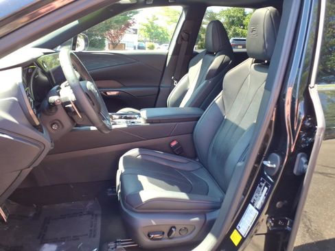 Used 2023 Lexus RX 350 F Sport w/ Cold Area Package AWD/4WD image 19