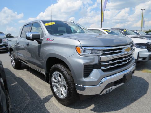 Used 2025 Chevrolet Silverado 1500 LTZ w/ Technology Package AWD/4WD image 25