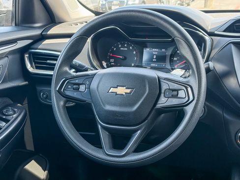 Used 2021 Chevrolet TrailBlazer LT FWD image 14