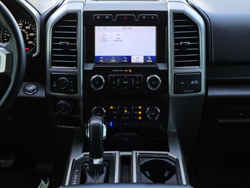 Used 2020 Ford F150 Lariat image 20