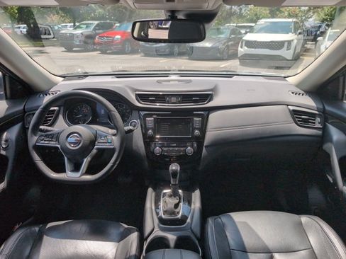 Used 2019 Nissan Rogue SL w/ Premium Package FWD image 24