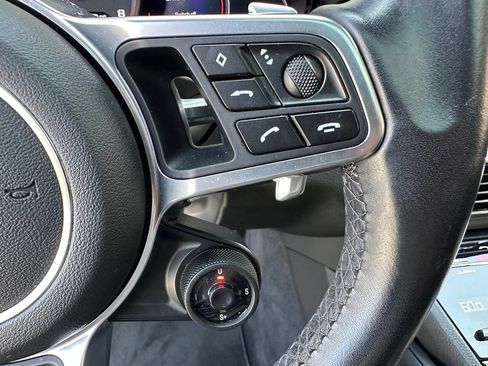 Certified 2020 Porsche Cayenne AWD/4WD image 25