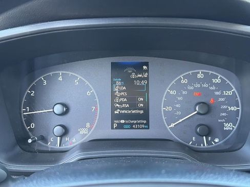 Used 2024 Toyota Corolla LE FWD image 24