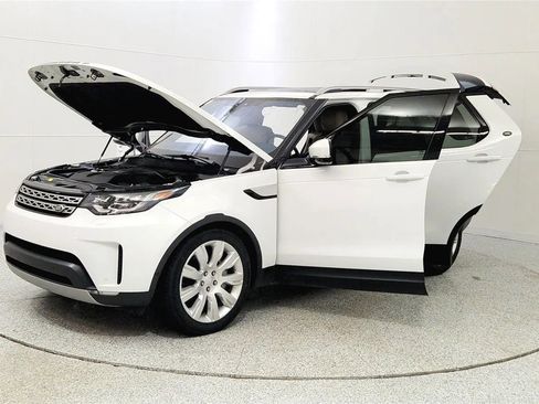Used 2020 Land Rover Discovery HSE image 10