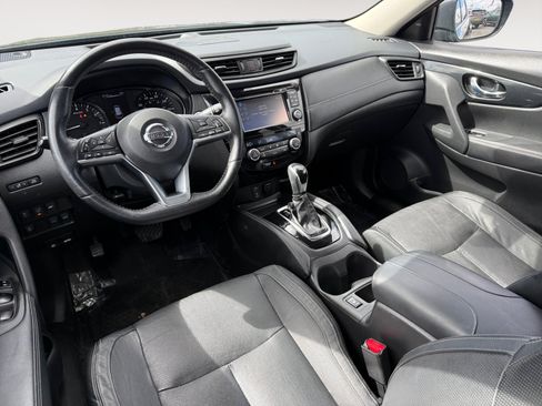 Used 2017 Nissan Rogue SL w/ SL Premium Package FWD image 15
