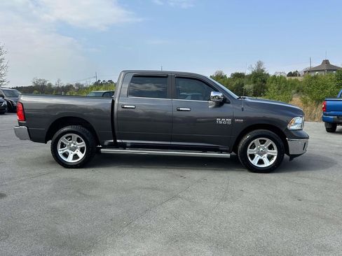 Used 2017 RAM 1500 Lone Star AWD/4WD image 2