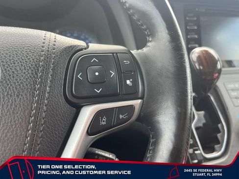 Used 2018 Toyota Sienna Limited Premium FWD image 28
