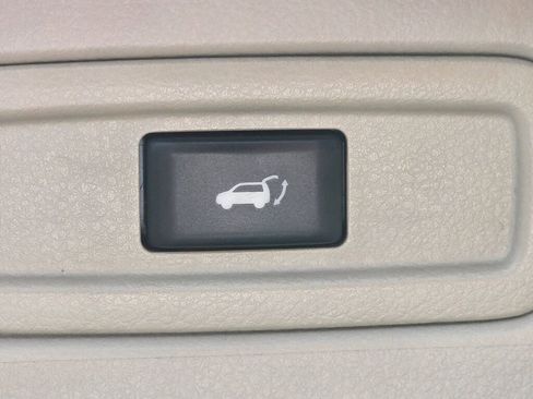 Used 2013 Nissan Murano SL w/ Navigation Pkg AWD/4WD image 18