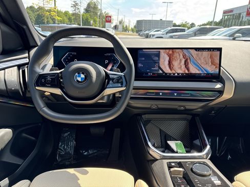 Used 2025 BMW X3 xDrive30i w/ Premium Package AWD/4WD image 2