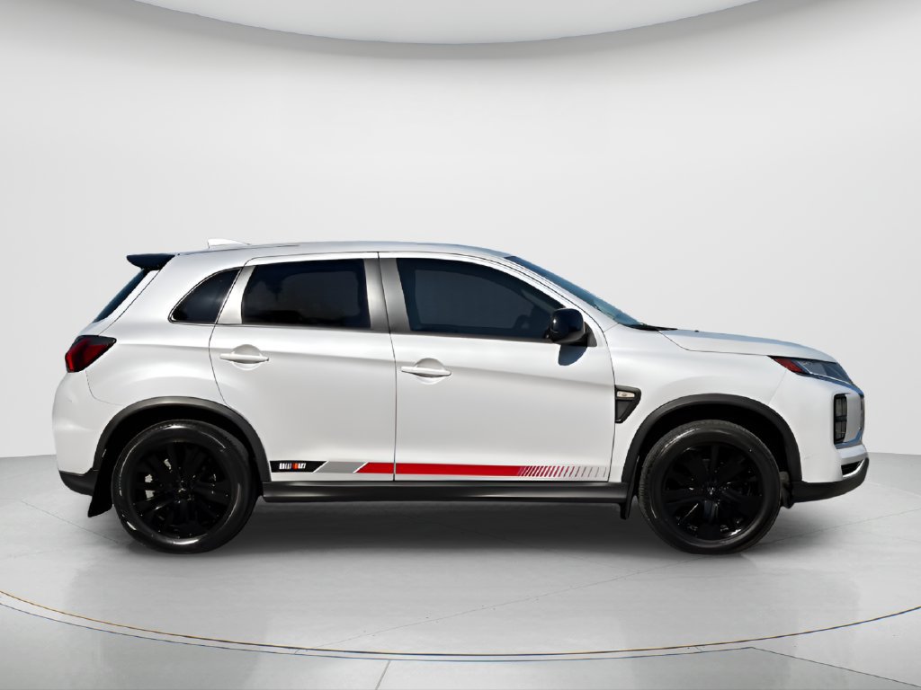 Used 2023 Mitsubishi Outlander Sport ES AWD/4WD image 4