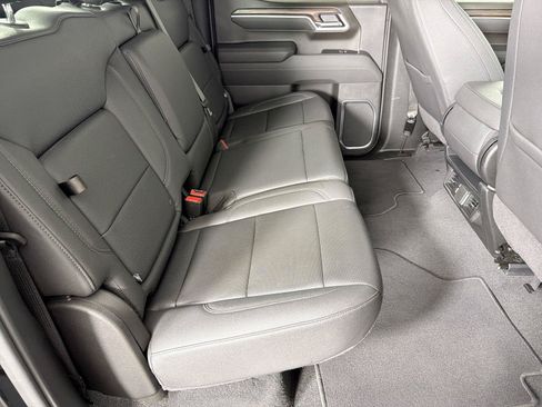 Certified 2026 GMC Sierra 1500 SLT AWD/4WD image 13