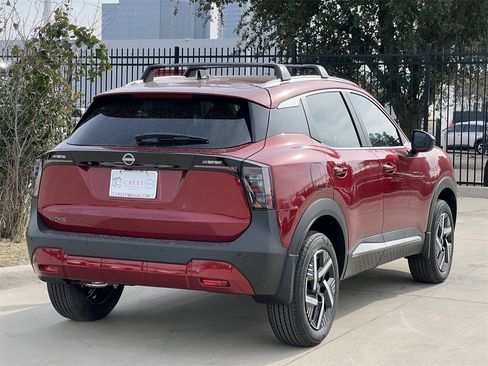 New 2026 Nissan Kicks SV image 4