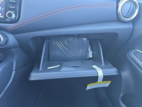 New 2025 Nissan Versa SR image 30