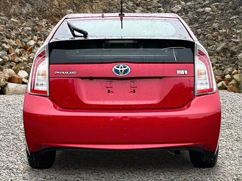 Used 2015 Toyota Prius Three image 4