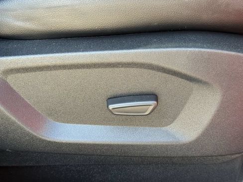 Used 2021 Ford Edge ST-Line FWD image 27