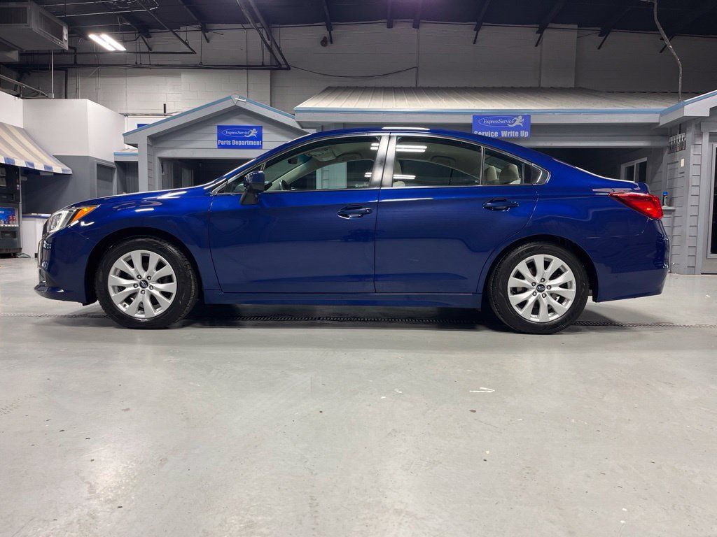 Used 2017 Subaru Legacy 2.5i Premium AWD/4WD image 4