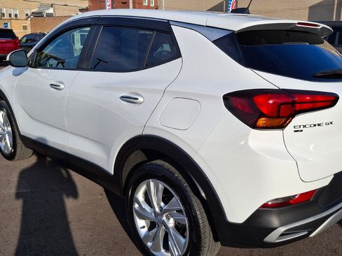 Used 2024 Buick Encore GX Preferred w/ Comfort Package AWD/4WD image 4